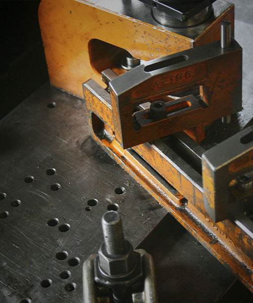 Industria Metalmecánica con Calentamiento por Induccion